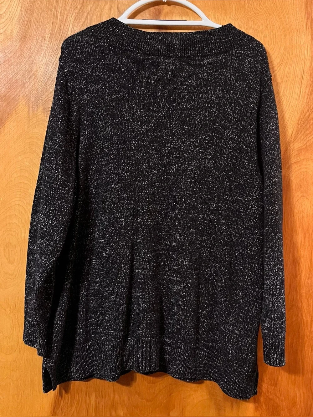 Croft & Barrow Black and White V-Neck Medium-Weight Sweater